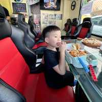 香港👦🏻車迷小男生必去🏁跑車主題餐廳🏎️