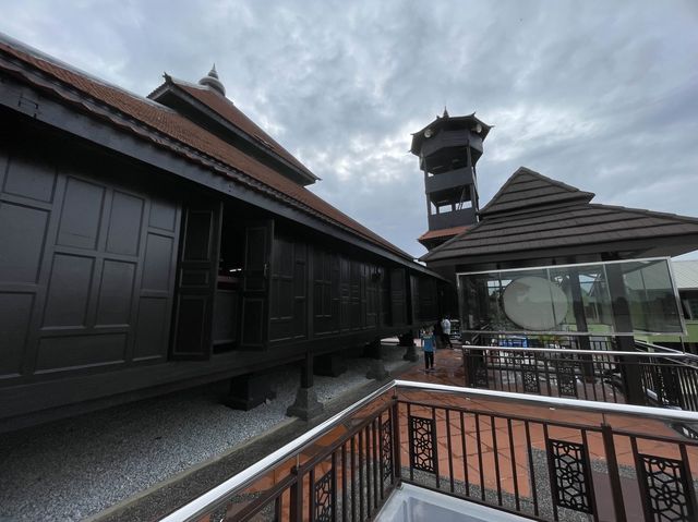 Kampung Laut Mosque, Tumpat