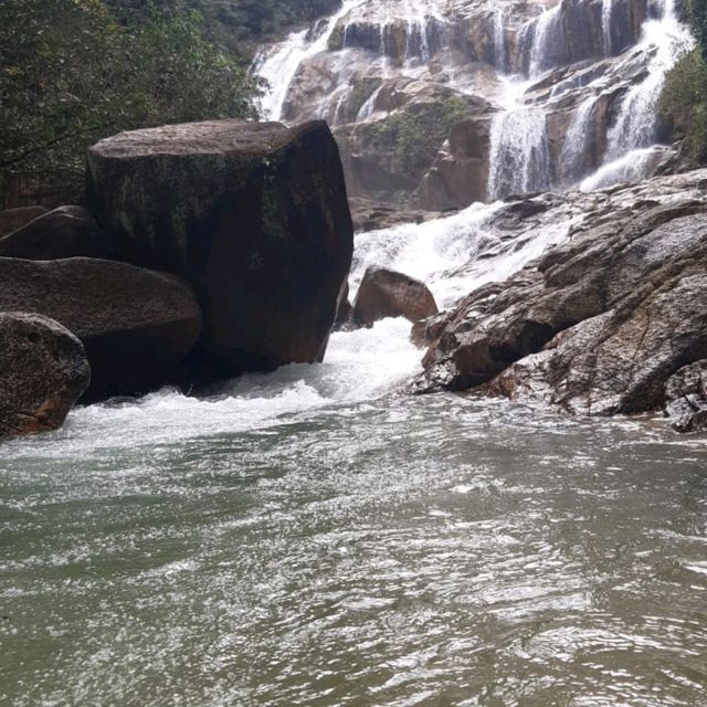 Majestic Waterfall 😍