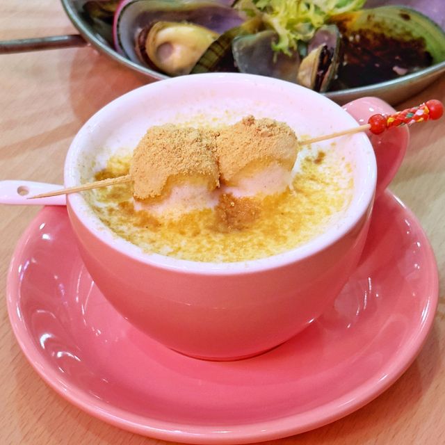 餐廳🍴色彩🌈繽紛，手工🍝意粉💰抵食