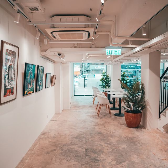 深水埗兩層高純白cafe