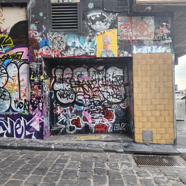 Street art alley in melbourne