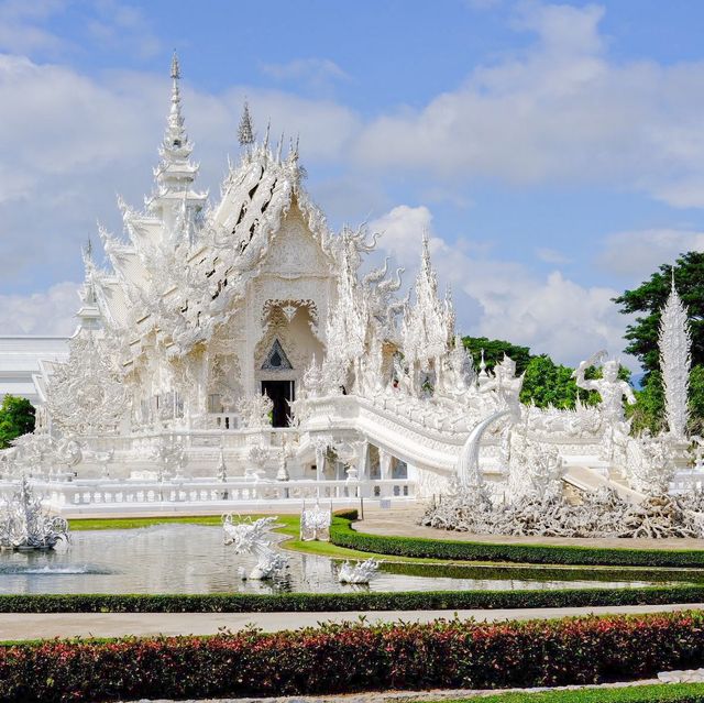 วัดร่องขุ่น (Wat Rong Khun - White Temple)