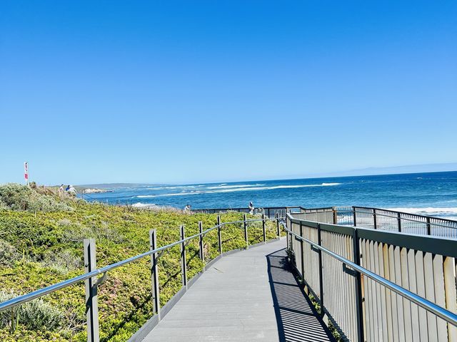 Margaret River Clear Sky and Blue Sea!😎