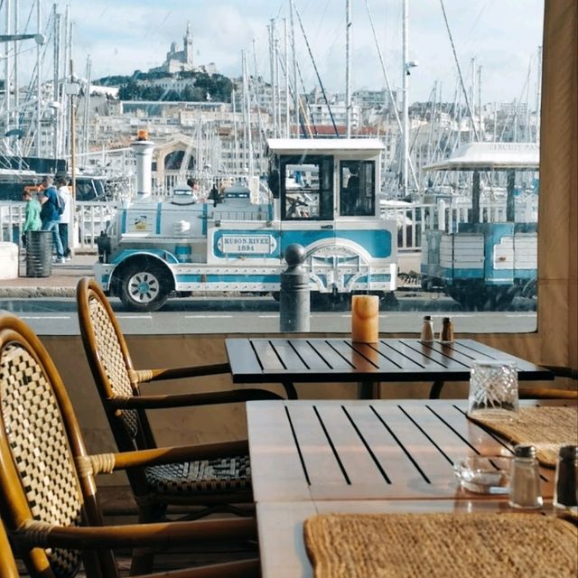 CAFÉ NEAR THE BEACH.