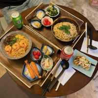 店家標榜無味精|簡單海鮮熬製仲要好濃郁湯底
