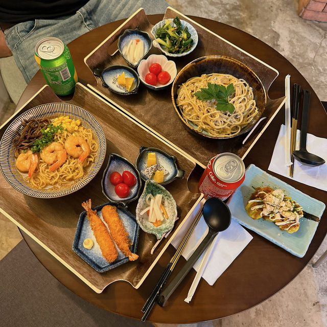 店家標榜無味精|簡單海鮮熬製仲要好濃郁湯底
