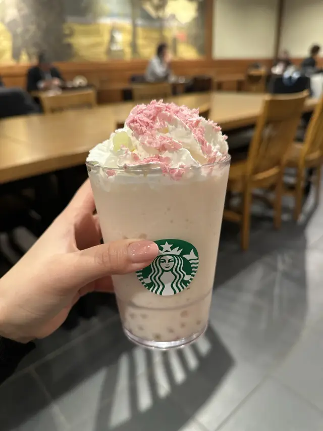 スタバの春の新作は絶対に飲むべき！