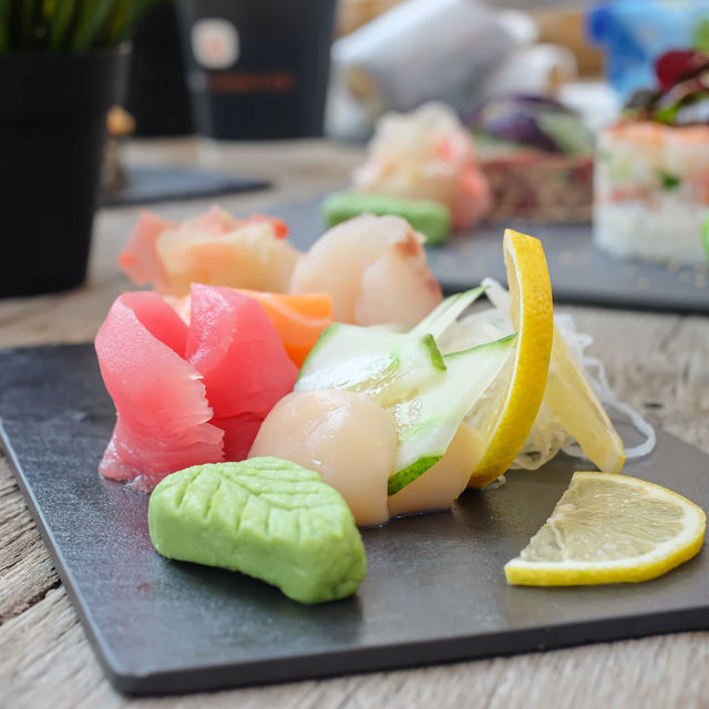 Sushi Counter: Dubai's Sushi Haven