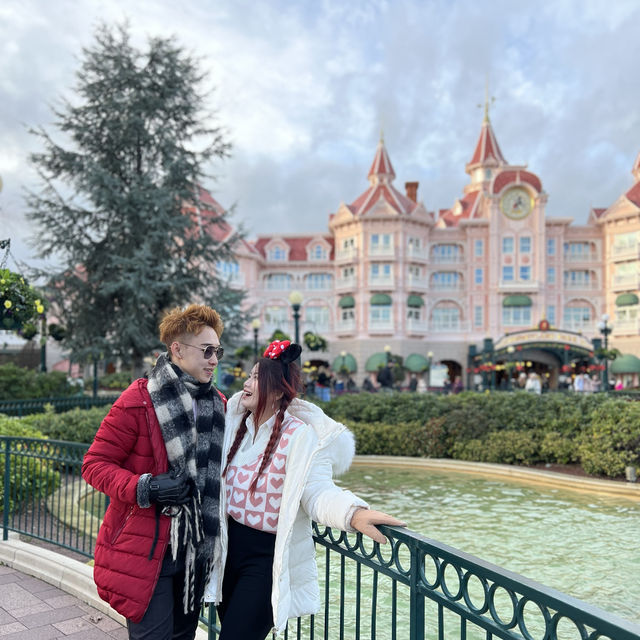 A magical moment in Disneyland Paris with 🩷