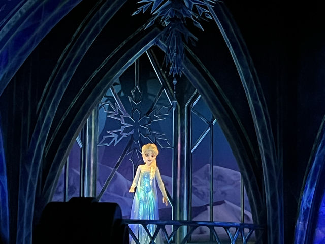 全球首個魔雪奇緣園區～World of Frozen