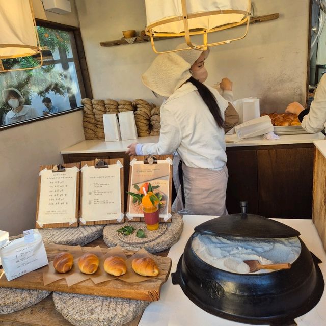 The Viral Jayeondo Salt Bread in Seoul