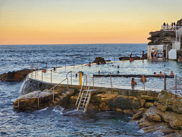 Bronte Beach