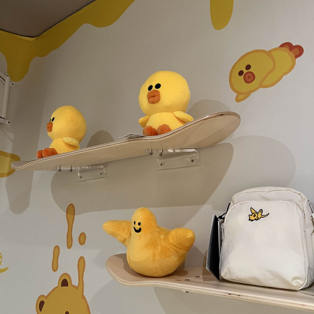 🌟🛹 마크 곤잘레스 X 라인프렌즈, 용산 팝업의 마법! 🎨🌈