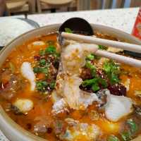 美味酸菜魚川菜小炒