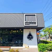 BLACKJACK caffe  คาเฟ่เข้มๆ สำหรับคนเข้มๆ