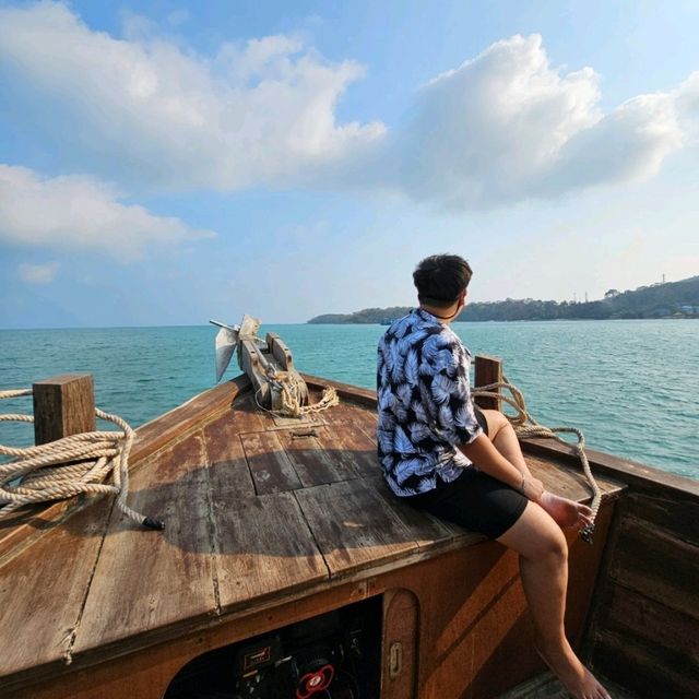 ล่องเรือดินเนอร์ที่ทะเลระยอง