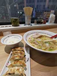 大阪美食｜關西第一醬油白菜雞骨拉麵—神座拉麵 難波店
