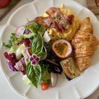 「Sun Rays Cafe」早午餐新鮮優質，性價比高！