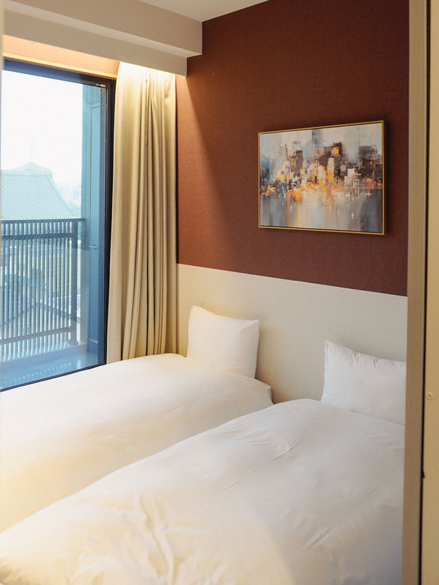 【浅草】4人で泊まって1人5,300円！ベランダからスカイツリーが見える🌃