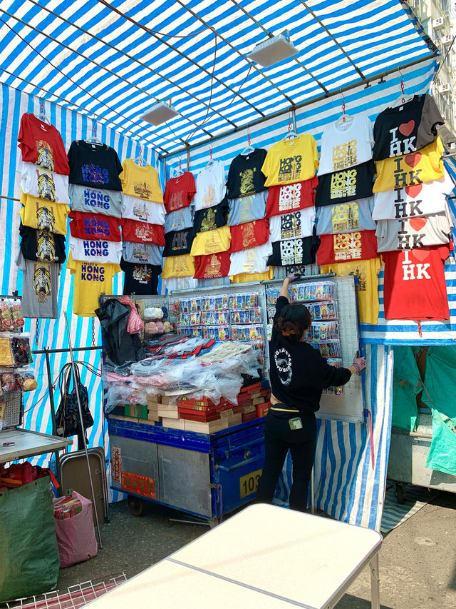 香港　香港観光　絶対外せない観光スポット　通菜街（トゥンチョイストリート）に行ってきたぞ！