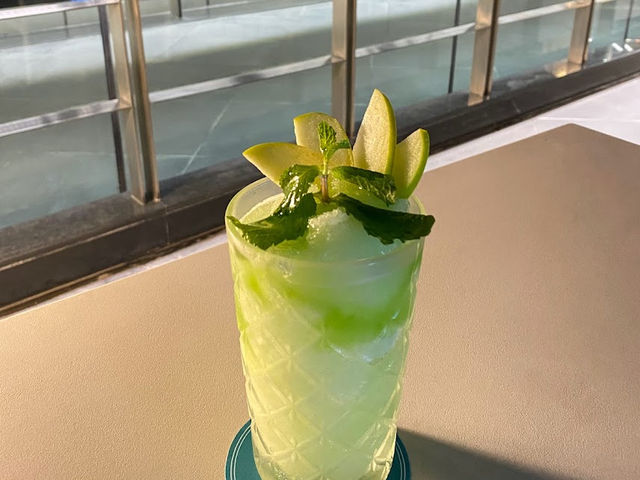 . 🥂The Sky32 Restaurant