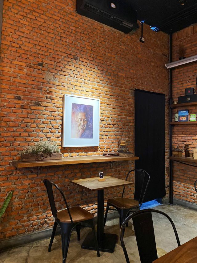 BEST mocha in Male downtown - Meraki ☕️