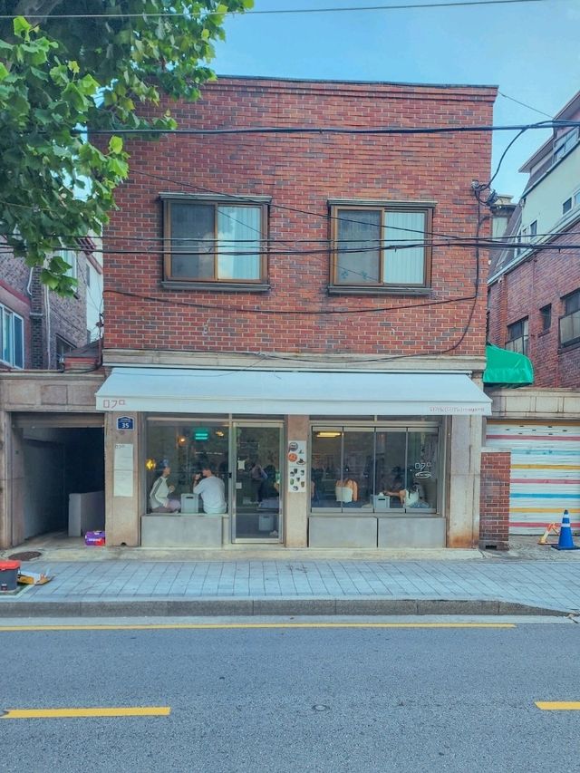 눈이 즐거운 편안한 분위기의 카페 < 마가밀 >