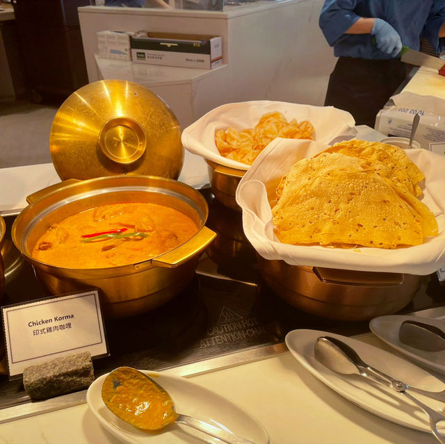 黃金海岸酒店自助餐：豐富美食，與朋友享受美食和閒聊