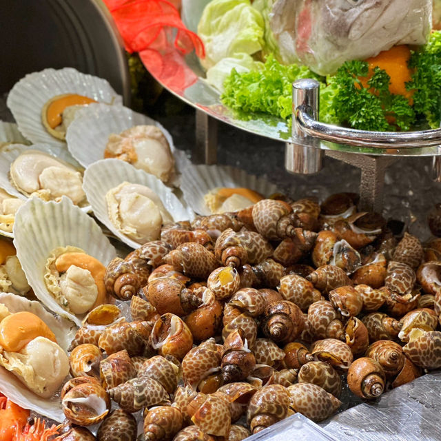 A Seafood Feast at Golden Sands Resort