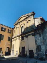 Unforgettable Hospitality: A Warm Welcome at a 17th-Century Monastery B&B in Como