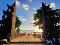 【巴釐島】Melasti beach：果凍海，最佳海灘去處！