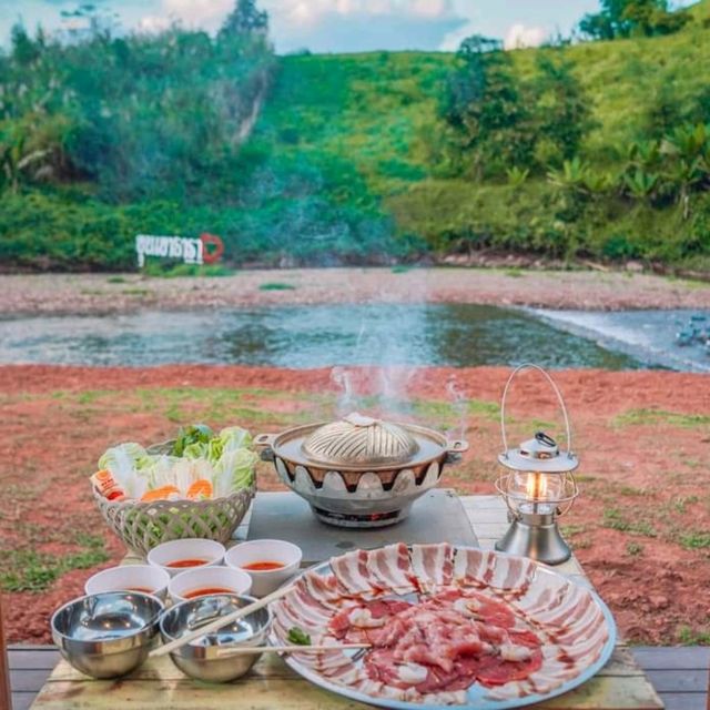 ที่พักสะปัน  ติดแม่น้ำ  ล้อมภูเขา