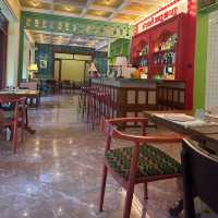 The SengLao caféand cousin 