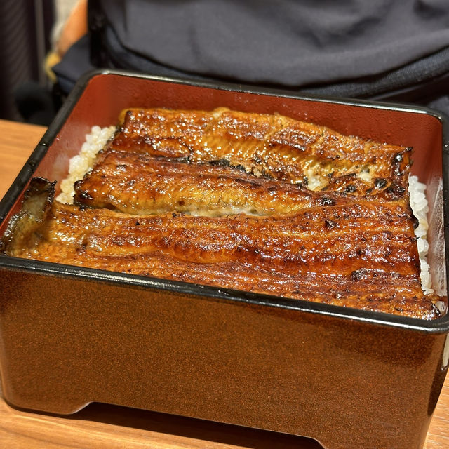 나리타 공항에서 맛보는 유명 장어덮밥