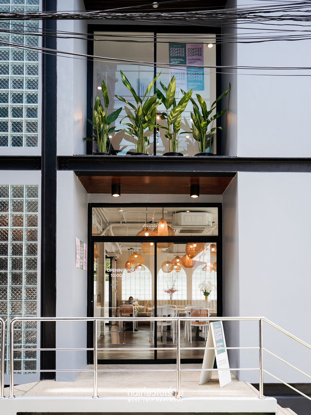 บ้านหลังที่ 2 ของ Fika&Co. ที่สุขุมวิท 62