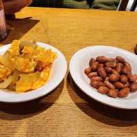 【新村グルメ】台湾式中華料理！牛肉刀削麺정회원