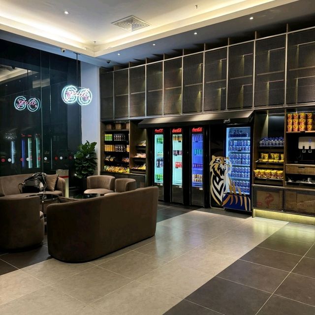 Convenient and Cozy Stay Near the Airport