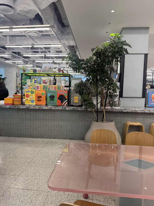 커피가 정말 맛있는 플로라! 