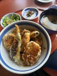 松島湾を眺めながら味わう、宮城海の幸。