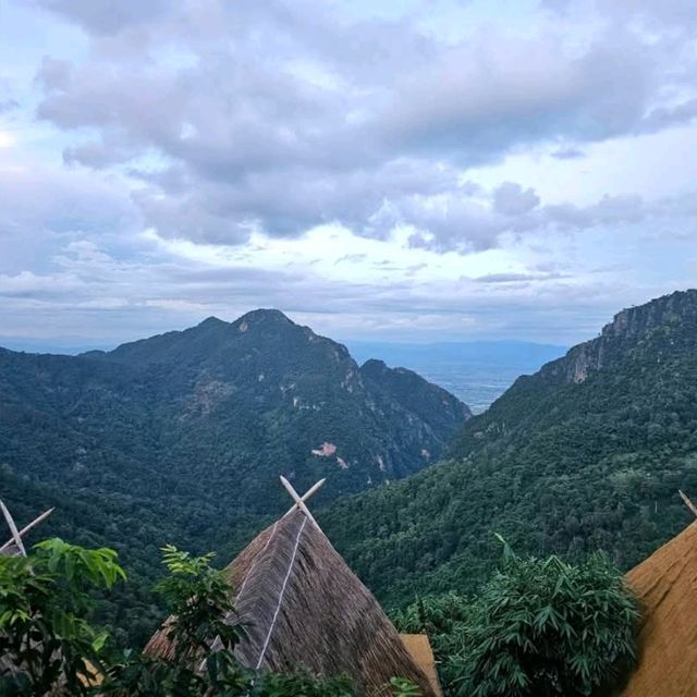 ผาฮี้วัลเลย์ Phaheevalley ⛰️🌳