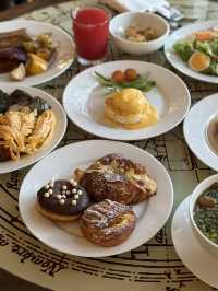 Amazing breakfast selection!🍳
