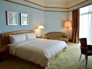 A Luxurious Stay at The Empire Brunei