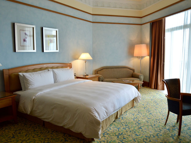 A Luxurious Stay at The Empire Brunei