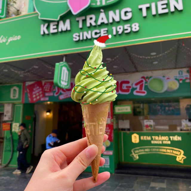 Yummy ice cream bars at Kem Trang Tien Hanoi