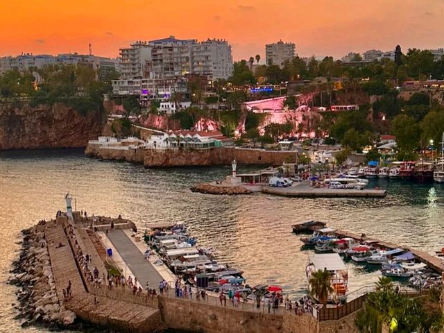 🇹🇷 Enjoy the Beautiful Wonders of Turkey! 🌍