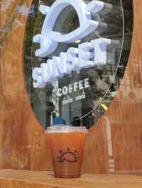 Sunset Coffee Roaster - คาเฟ่ เจริญกรุง กรุงเทพ