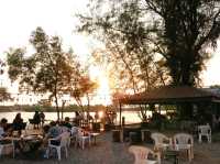 คาเฟ่ริมน้ำ Leisure cafe'n bar 