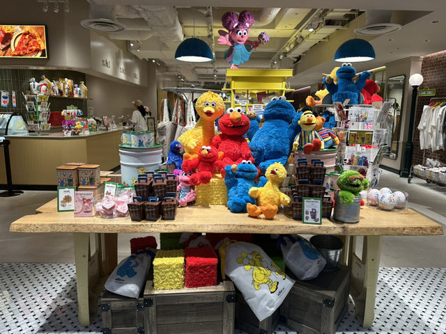 池袋Sesame芝麻街專門店的可愛甜品🤣🥳