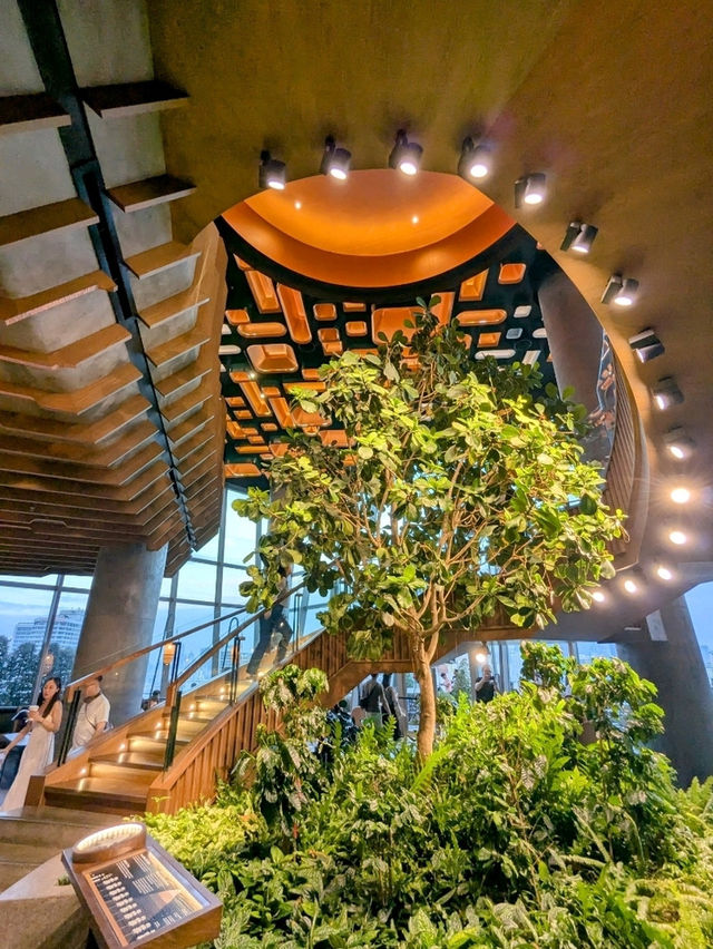 時尚摩登的代名詞，曼谷最大的Starbucks Reserve @ iconsiam 